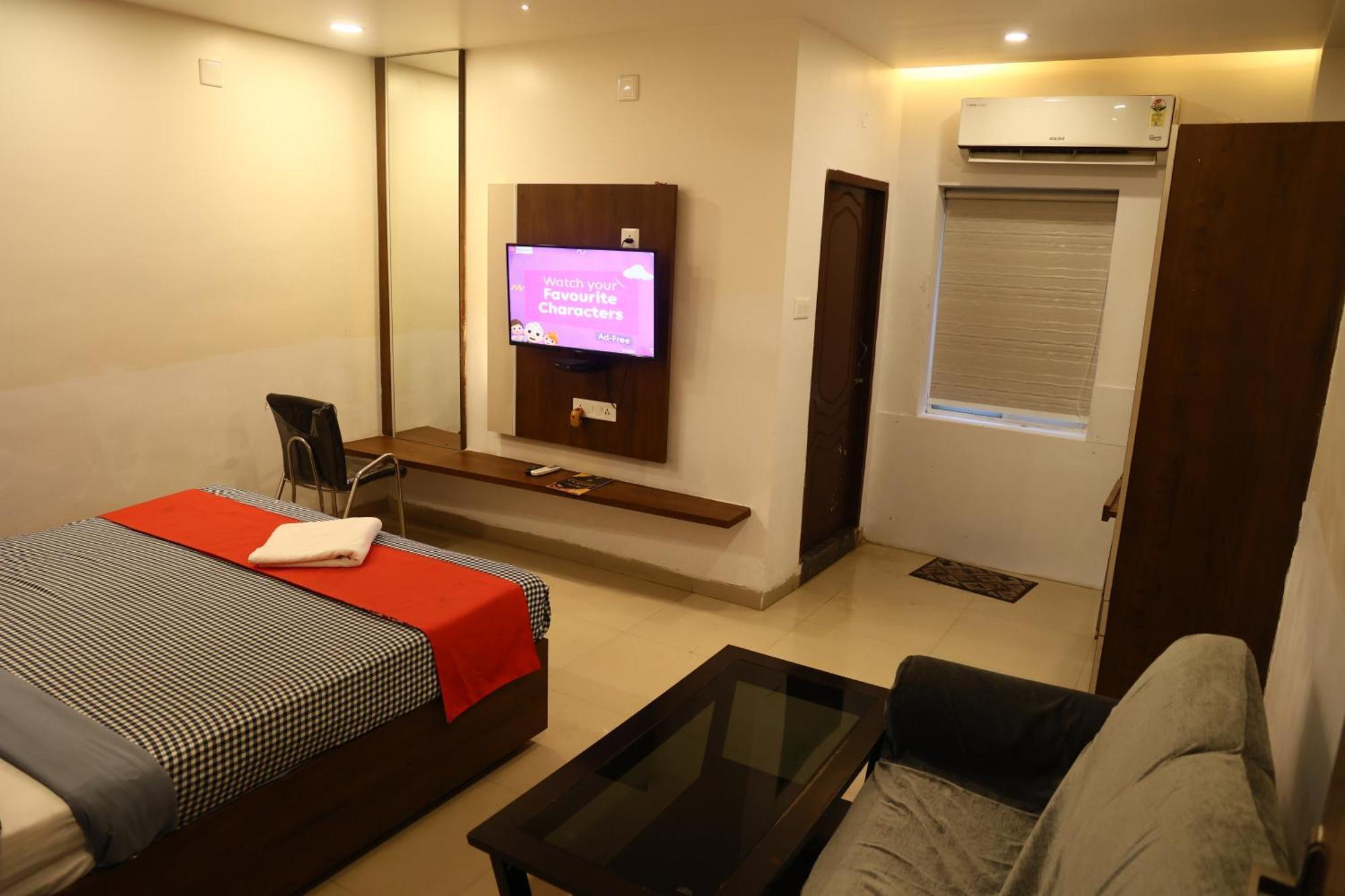 Hotel Bhubaneswari Classic Brahmapur Екстер'єр фото