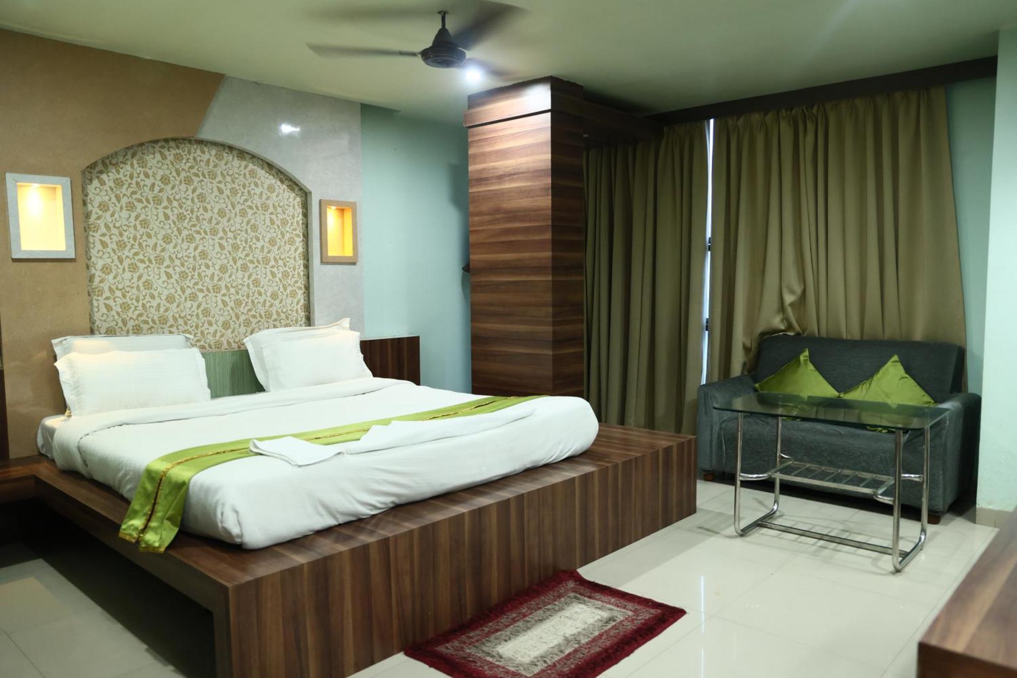 Hotel Bhubaneswari Classic Brahmapur Екстер'єр фото
