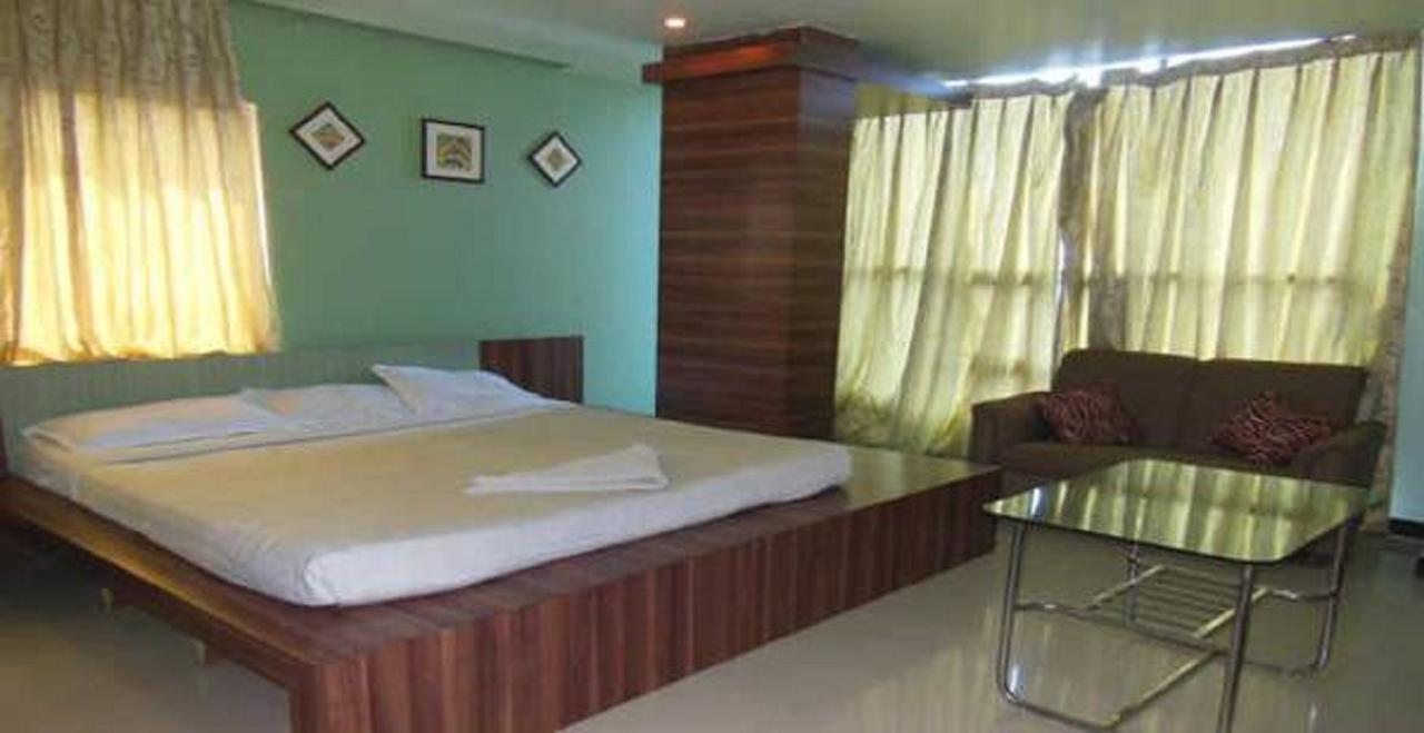 Hotel Bhubaneswari Classic Brahmapur Екстер'єр фото