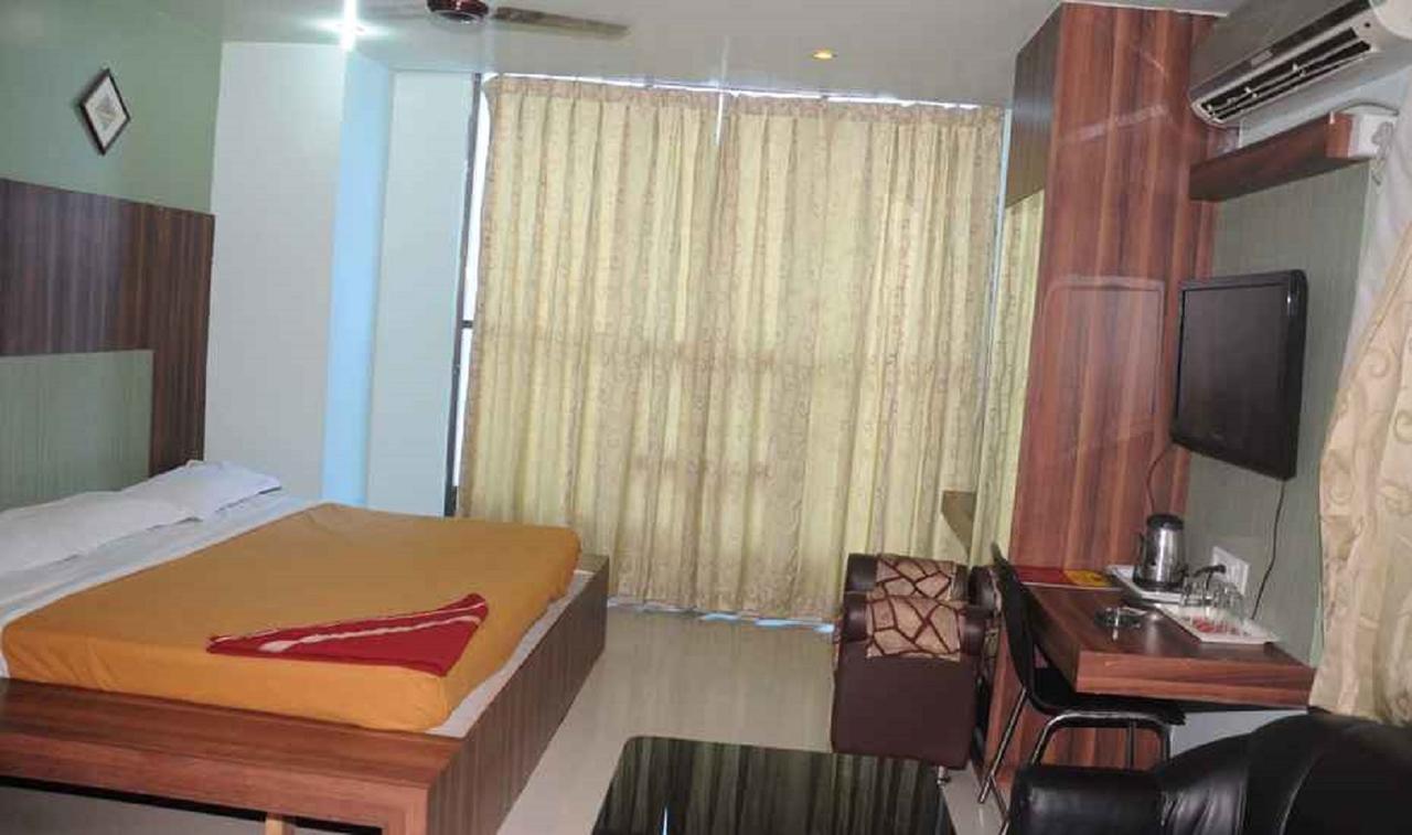 Hotel Bhubaneswari Classic Brahmapur Екстер'єр фото