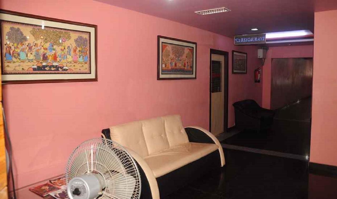 Hotel Bhubaneswari Classic Brahmapur Екстер'єр фото