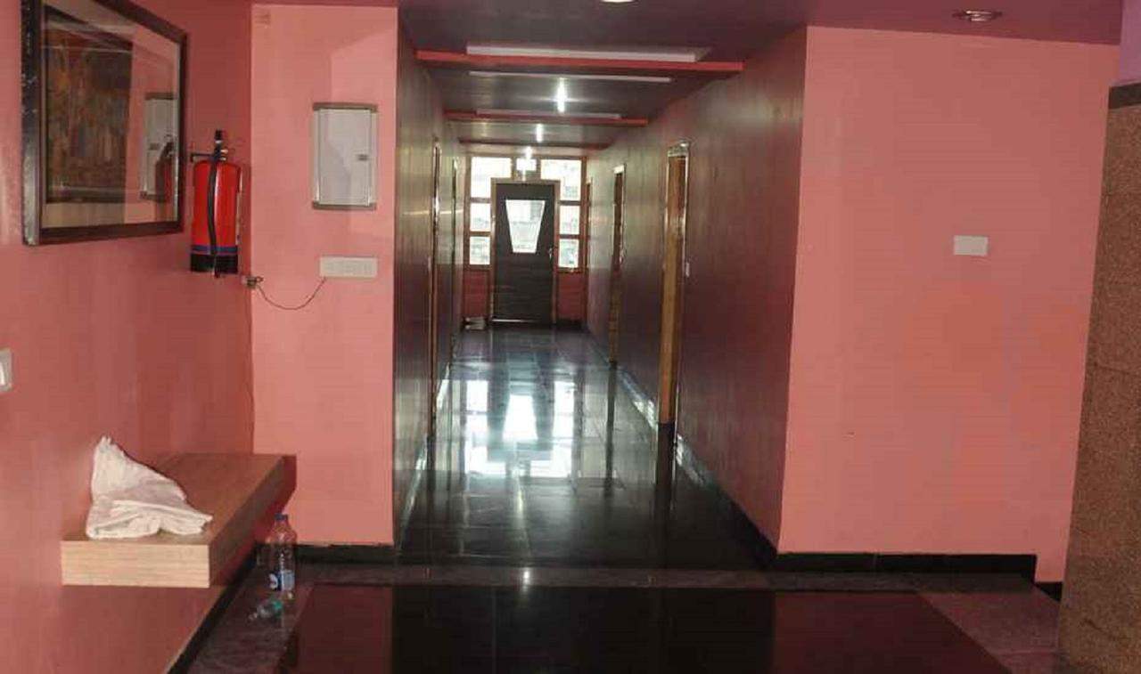 Hotel Bhubaneswari Classic Brahmapur Екстер'єр фото